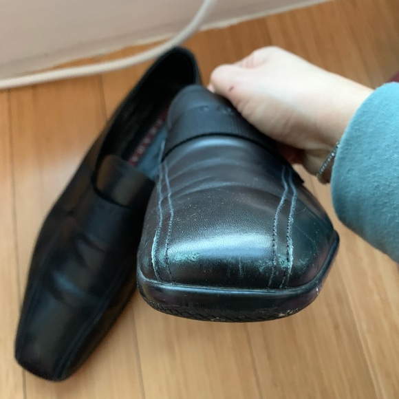 Prada  leather shoes - Picture 6 of 8